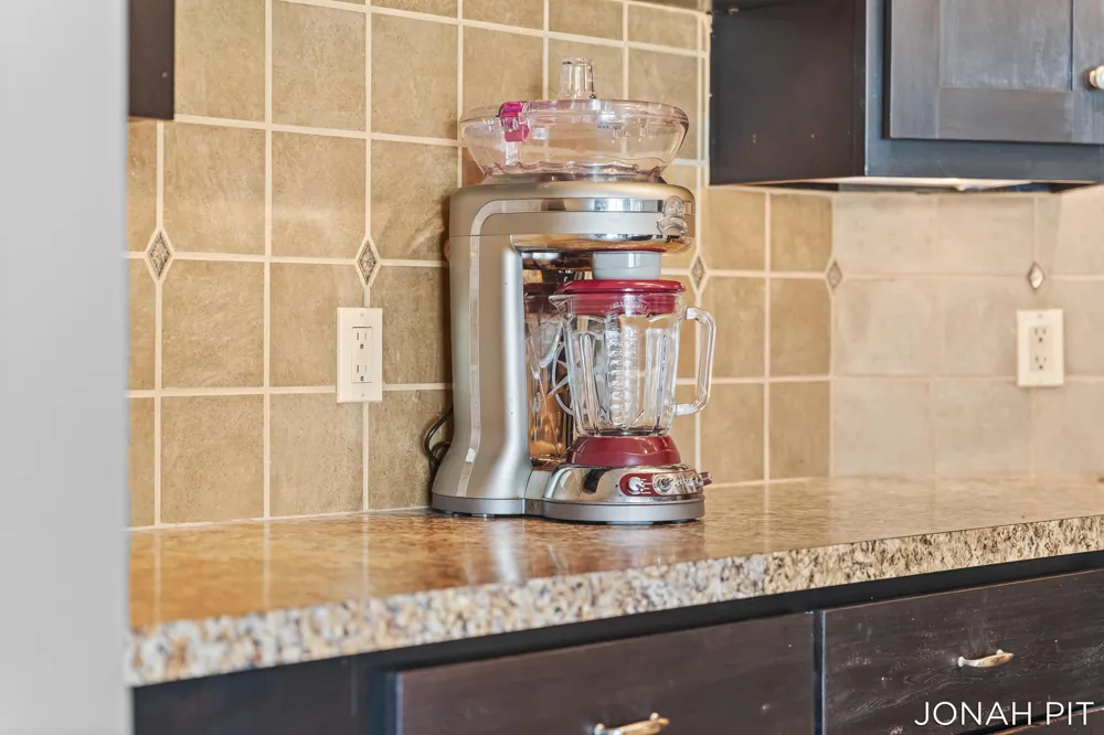 5714 Nelson Drive Hudsonville, MI 49426