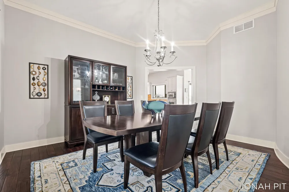 5714 Nelson Drive Hudsonville, MI 49426