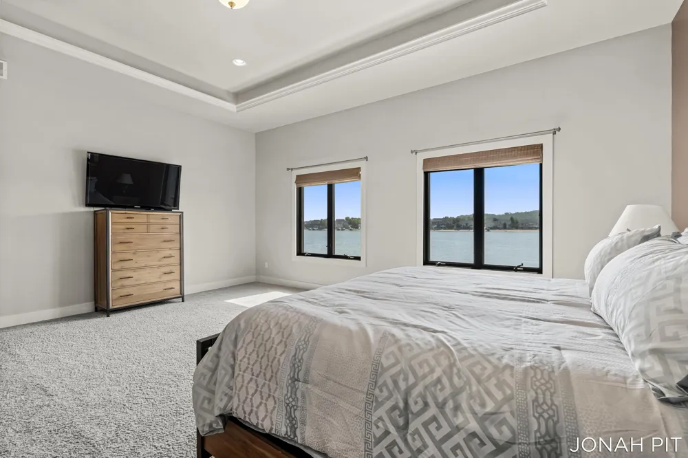 5714 Nelson Drive Hudsonville, MI 49426