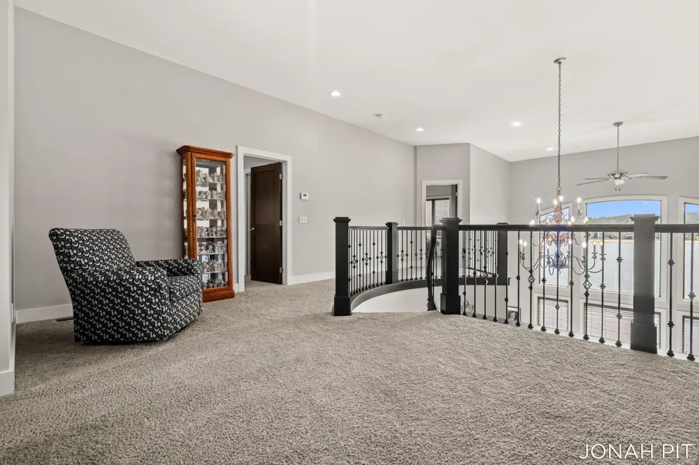5714 Nelson Drive Hudsonville, MI 49426