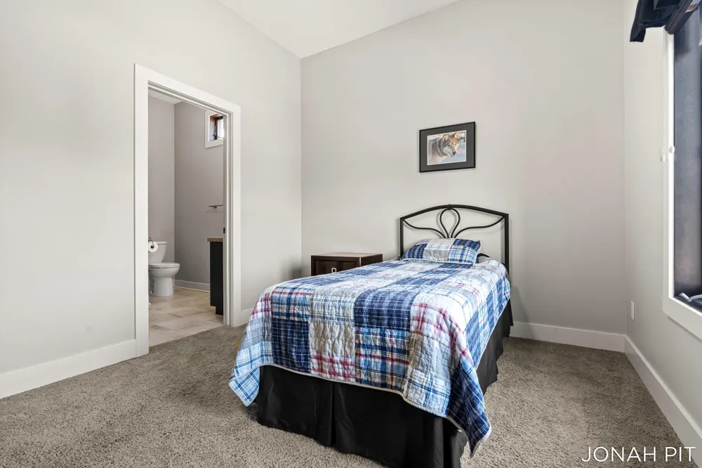 5714 Nelson Drive Hudsonville, MI 49426