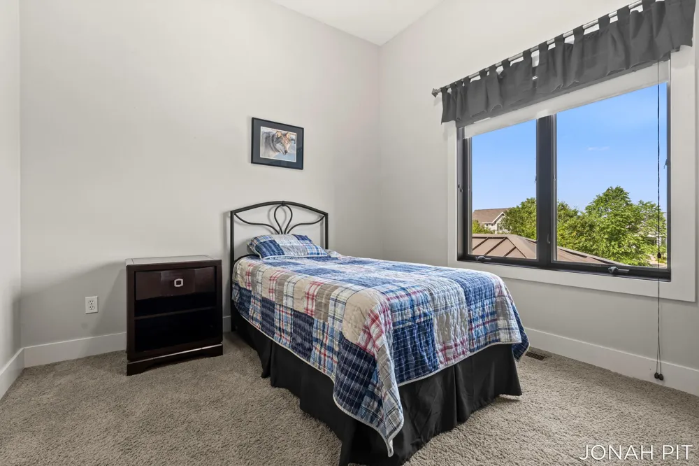 5714 Nelson Drive Hudsonville, MI 49426