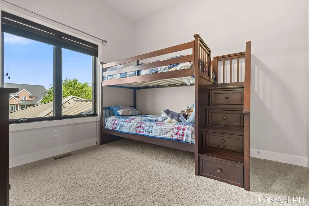 5714 Nelson Drive Hudsonville, MI 49426