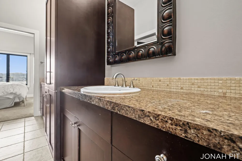 5714 Nelson Drive Hudsonville, MI 49426
