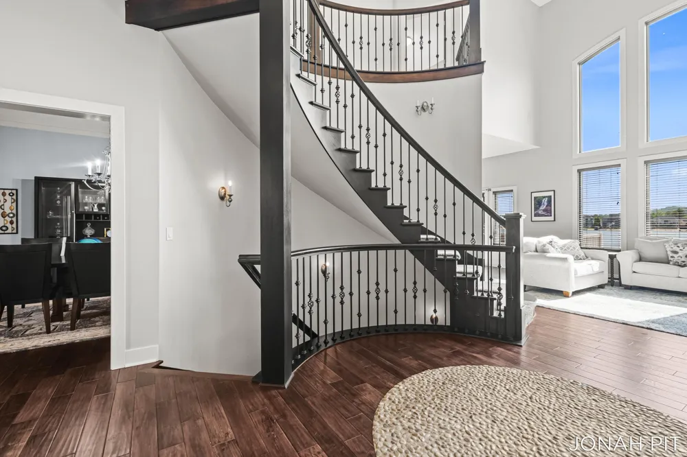 5714 Nelson Drive Hudsonville, MI 49426