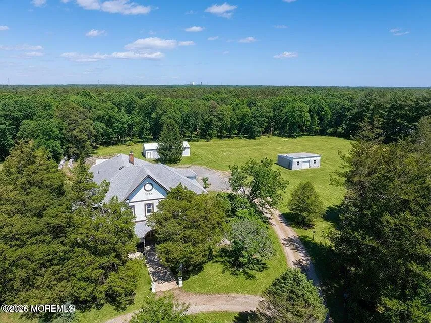 15 Hummingbird Way Jackson, NJ 08527