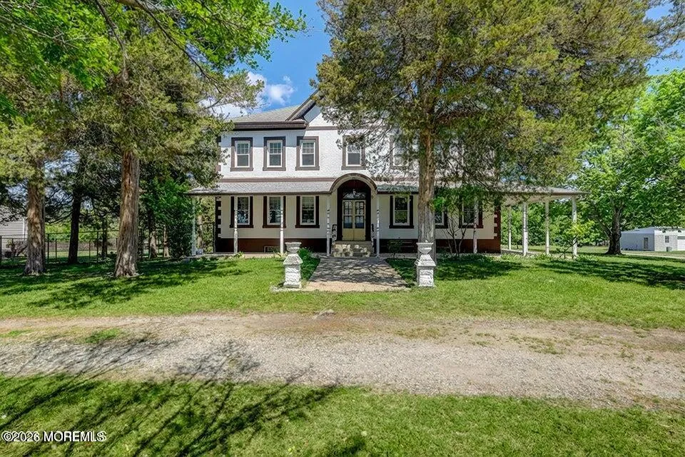 15 Hummingbird Way Jackson, NJ 08527