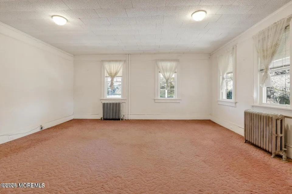 15 Hummingbird Way Jackson, NJ 08527
