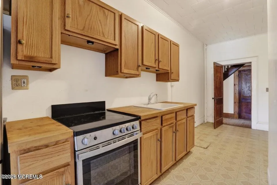 15 Hummingbird Way Jackson, NJ 08527