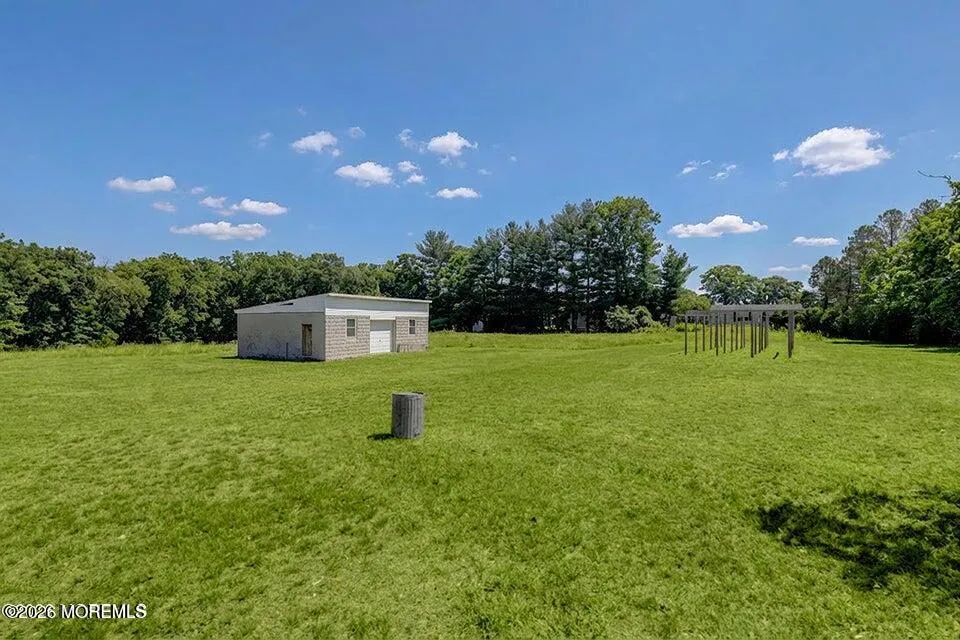15 Hummingbird Way Jackson, NJ 08527