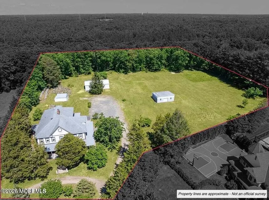15 Hummingbird Way Jackson, NJ 08527