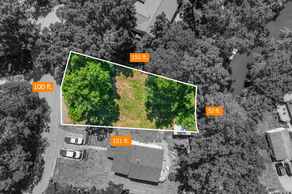 4325 Oakguard Drive White Lake, MI 48383