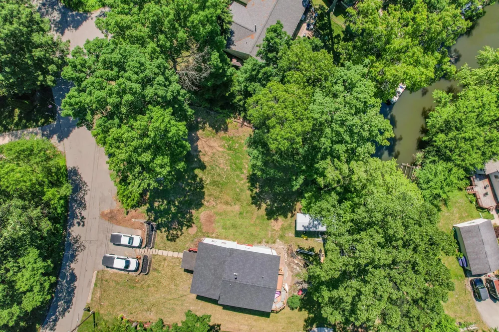 4325 Oakguard Drive White Lake, MI 48383