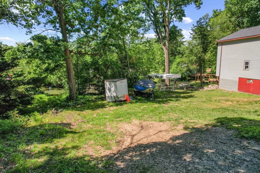 4325 Oakguard Drive White Lake, MI 48383