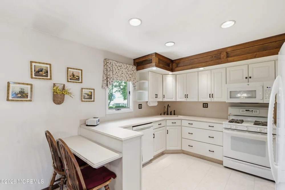 1453 Tooz Place South Plainfield, NJ 07080