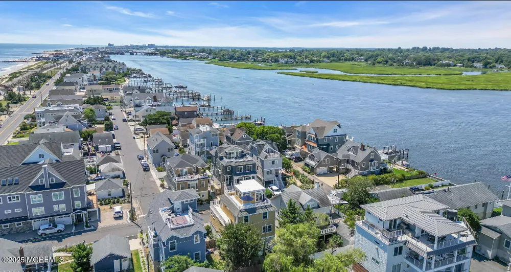 5 Shrewsbury Way Sea Bright, NJ 07760