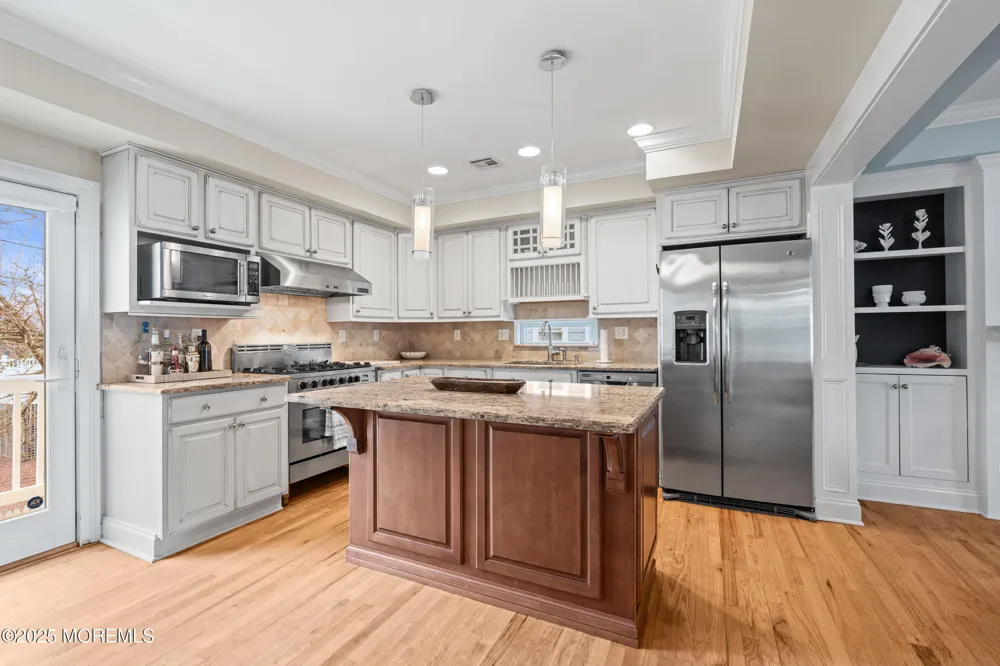 5 Shrewsbury Way Sea Bright, NJ 07760