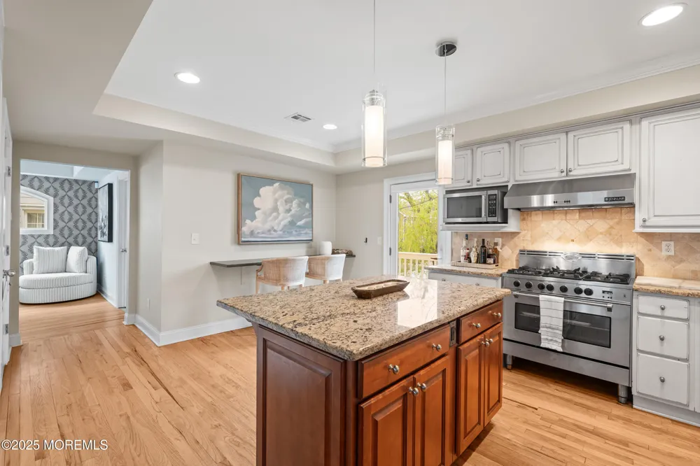 5 Shrewsbury Way Sea Bright, NJ 07760