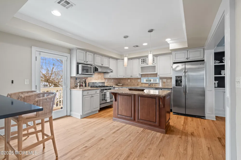 5 Shrewsbury Way Sea Bright, NJ 07760