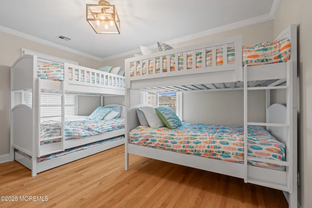 5 Shrewsbury Way Sea Bright, NJ 07760