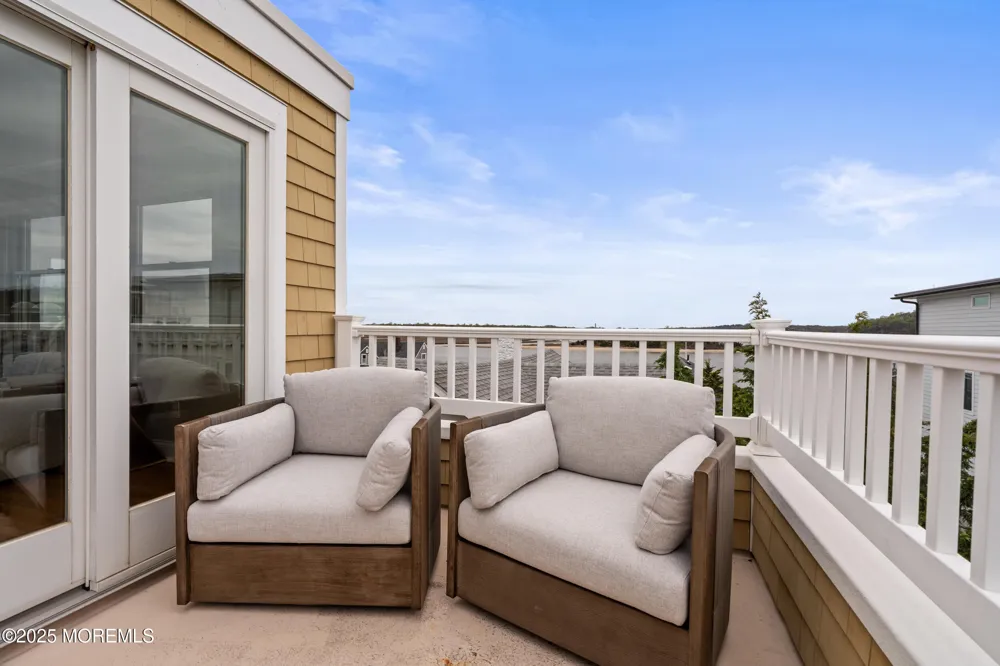 5 Shrewsbury Way Sea Bright, NJ 07760