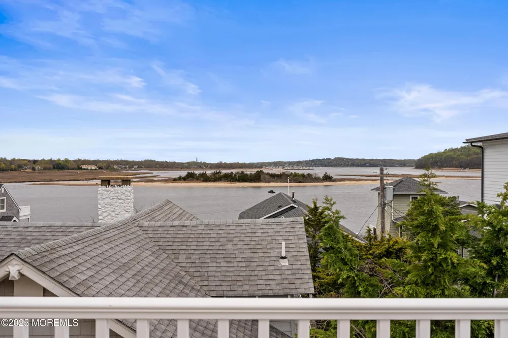 5 Shrewsbury Way Sea Bright, NJ 07760