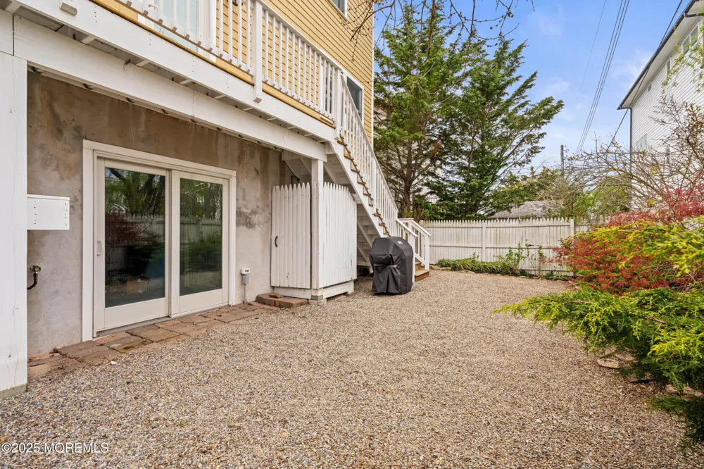 5 Shrewsbury Way Sea Bright, NJ 07760