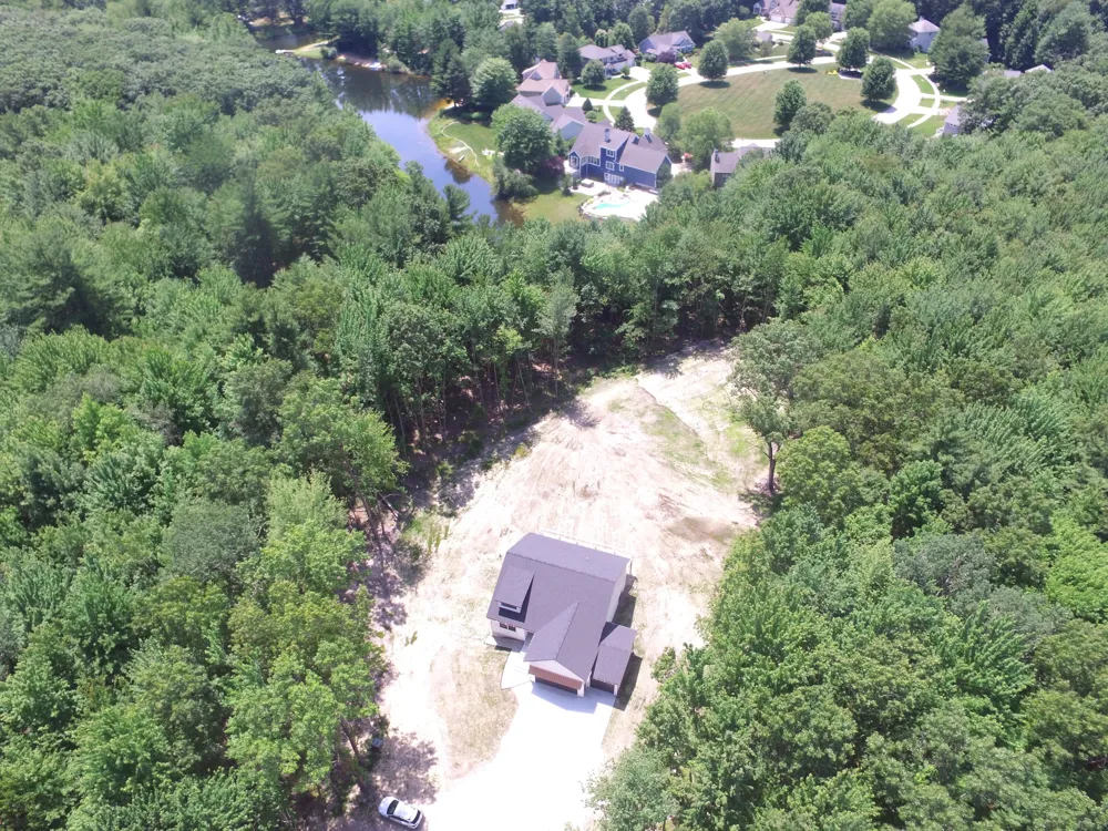 16229 148th Avenue Spring Lake, MI 49456