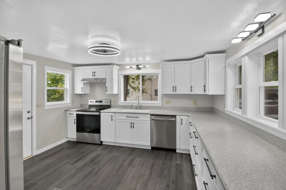 245 E South Street Hillsdale, MI 49242