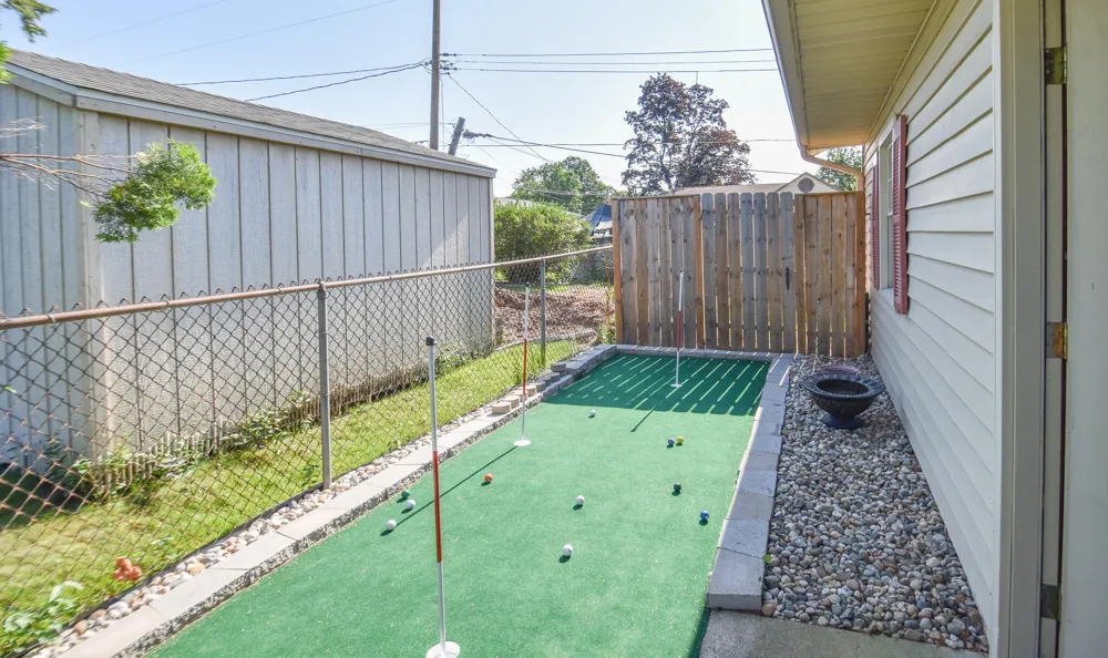 210 Maplecrest Street Sturgis, MI 49091