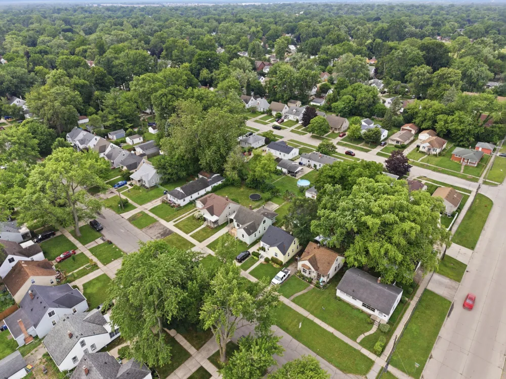 15943 Kinloch Street Redford, MI 48239