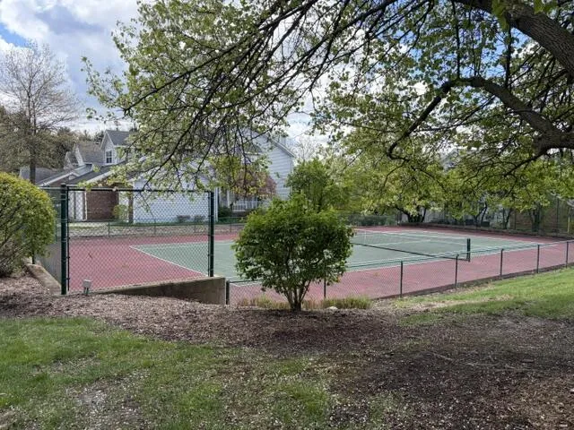 4299 Pine Ridge Court Ann Arbor, MI 48105