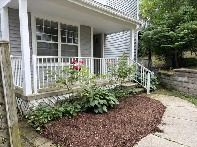 4299 Pine Ridge Court Ann Arbor, MI 48105