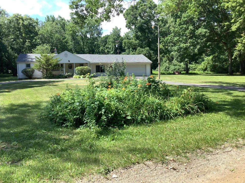 44481 Dunn Road Belleville, MI 48111