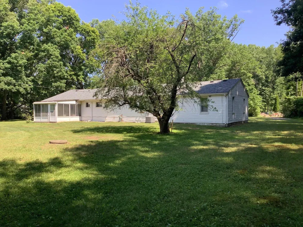 44481 Dunn Road Belleville, MI 48111