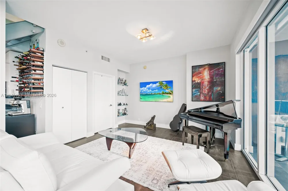 60 SW 13th St #4002 Miami, FL 33130