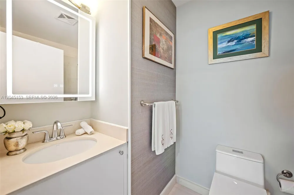 60 SW 13th St #4002 Miami, FL 33130
