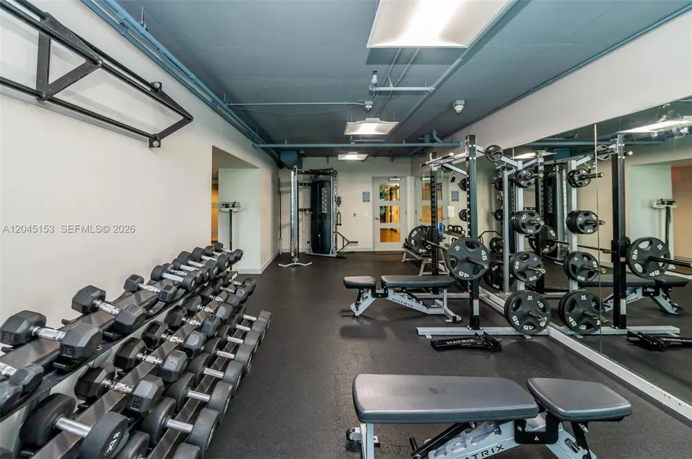 60 SW 13th St #4002 Miami, FL 33130