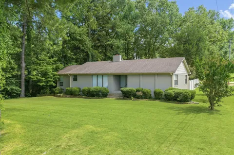 418 Deerwood Ln