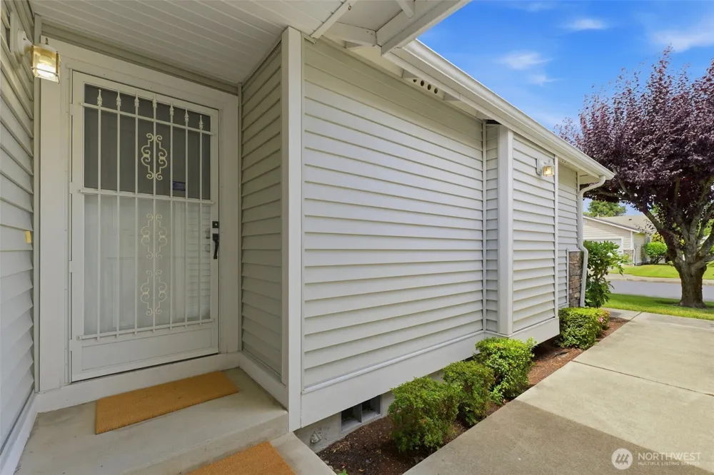 5220 77th Street W #8 Lakewood, WA 98499
