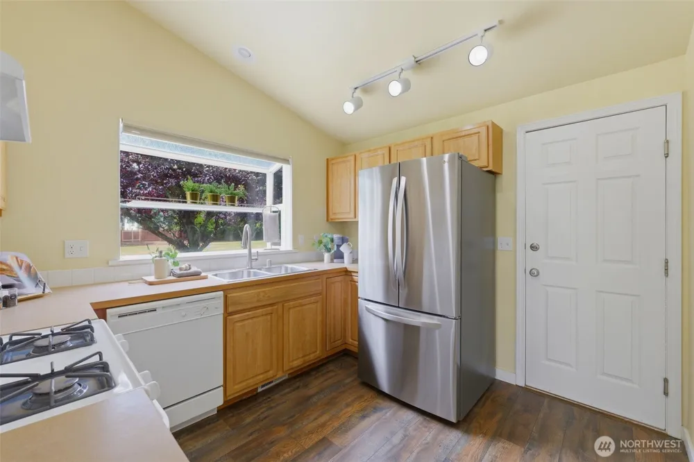 5220 77th Street W #8 Lakewood, WA 98499