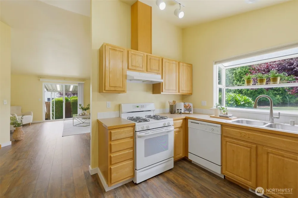 5220 77th Street W #8 Lakewood, WA 98499