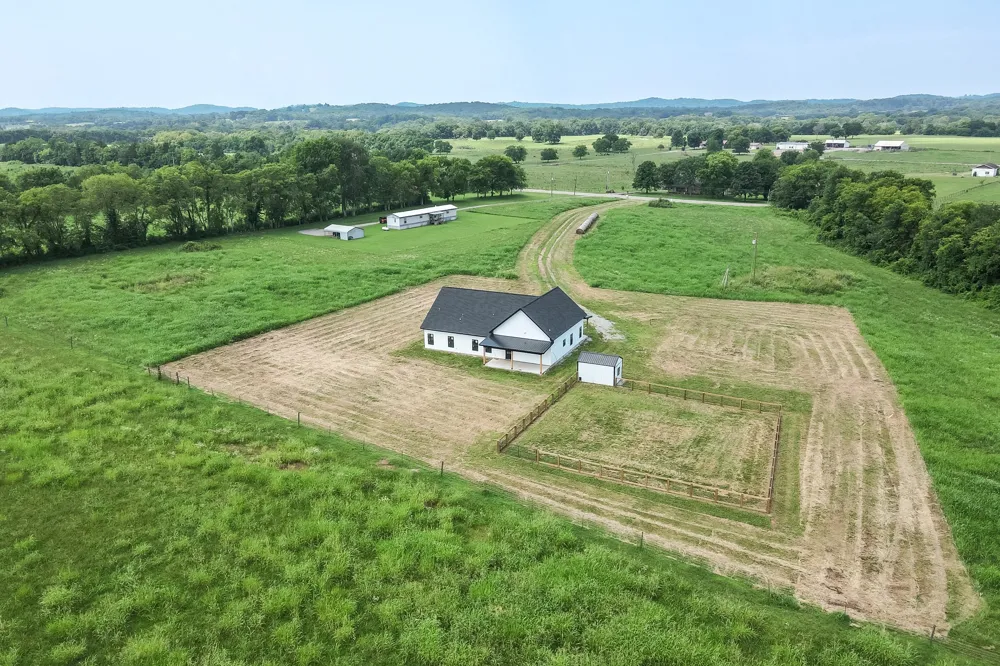 2985 Lewisburg Hwy Petersburg, TN 37144
