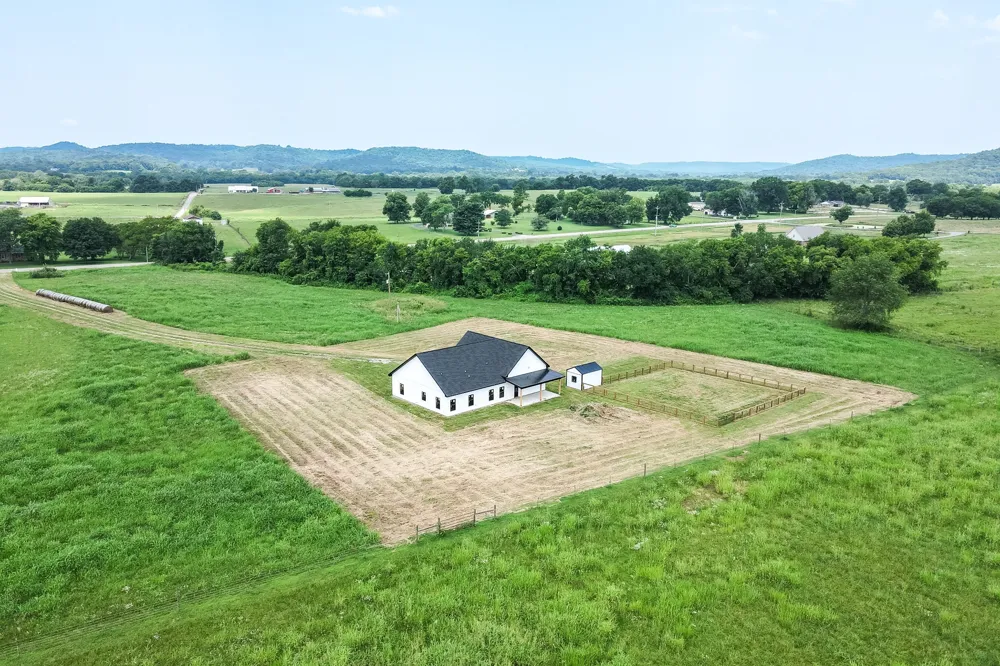 2985 Lewisburg Hwy Petersburg, TN 37144