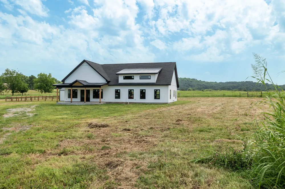 2985 Lewisburg Hwy Petersburg, TN 37144