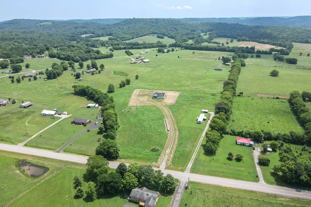 2985 Lewisburg Hwy Petersburg, TN 37144