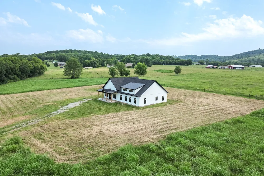2985 Lewisburg Hwy Petersburg, TN 37144