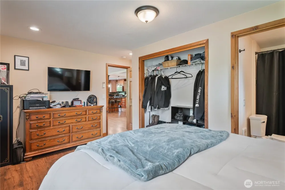 1430 Hazel Dell Castle Rock, WA 98611