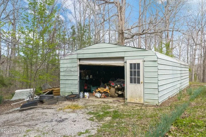 5800 Bible Grove Rd Lexington, TN 38351