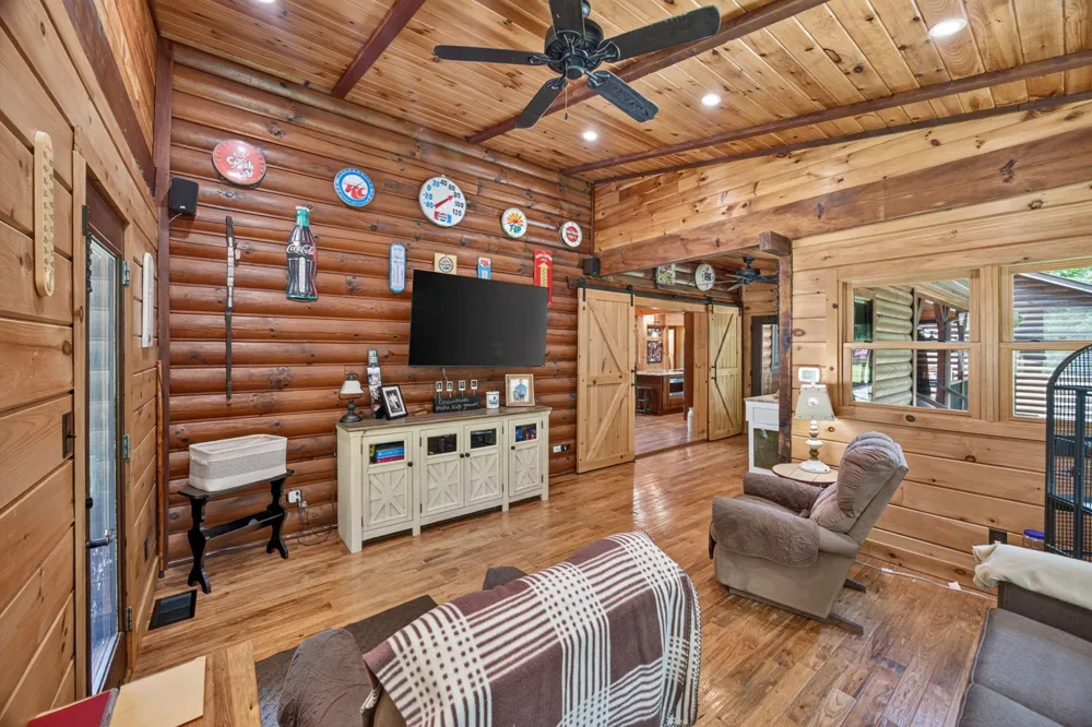 20 Magee Ln Elmwood, TN 38560